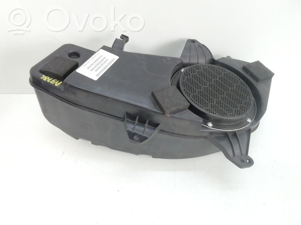 Subwoofer   68245819AA,68245819AA