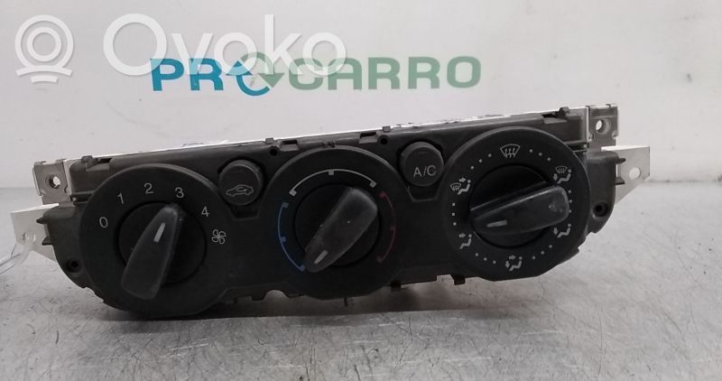 Climate control unit   7M5T19980AA
