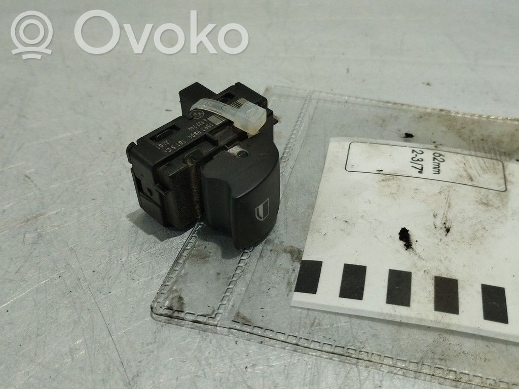 Elektrinių langų jungtukas   6922244