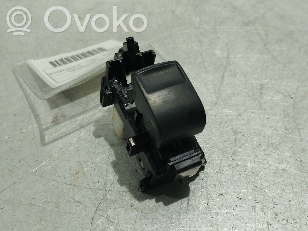 Electric window control switch   1928297