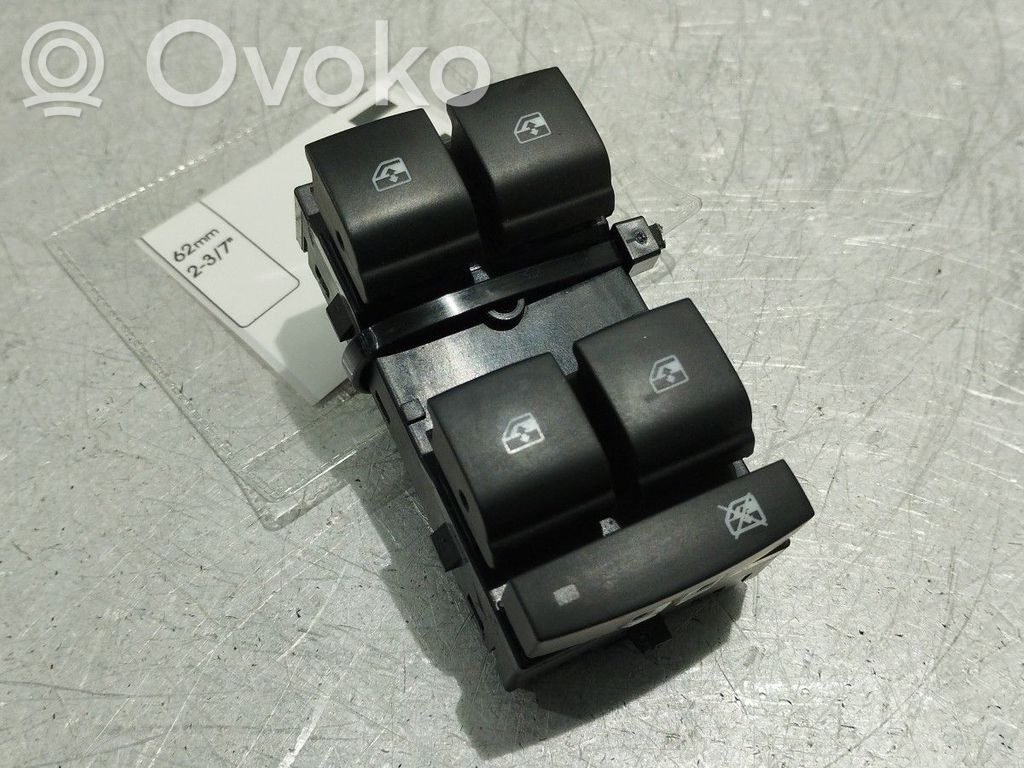 Electric window control switch   13408458