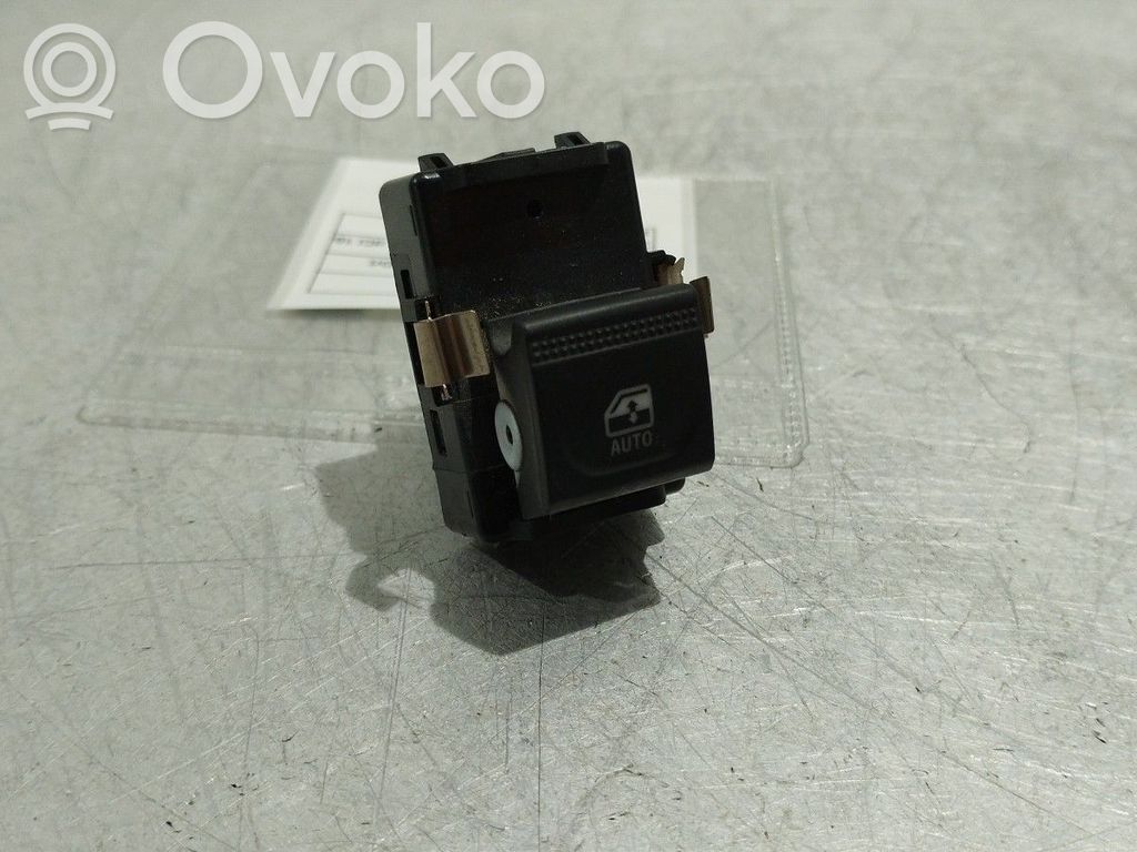 Interruptor del elevalunas eléctrico   254013877R