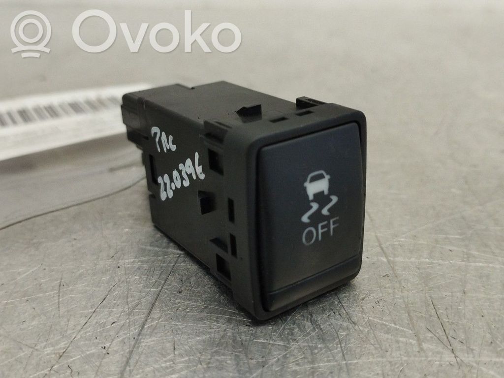 ESP (stability program) switch   083491,60127A