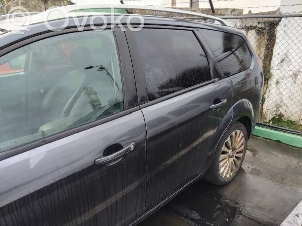 Rear door