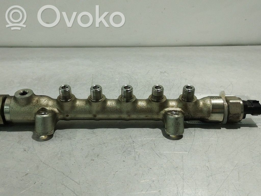 Tuyau de conduite principale de carburant   A5020