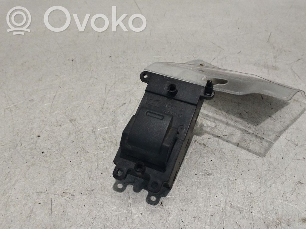 Electric window control switch   M36777