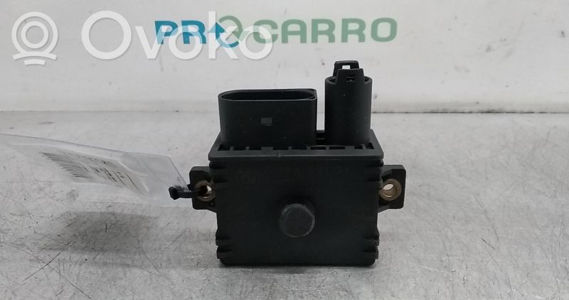 BMW 1 E81 E87 Glow plug pre-heat relay 