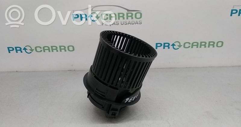 Mazā radiatora ventilators   T1013140A