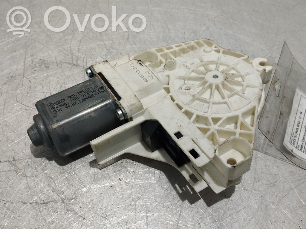 Audi Q3 8U Motorino alzacristalli della portiera posteriore