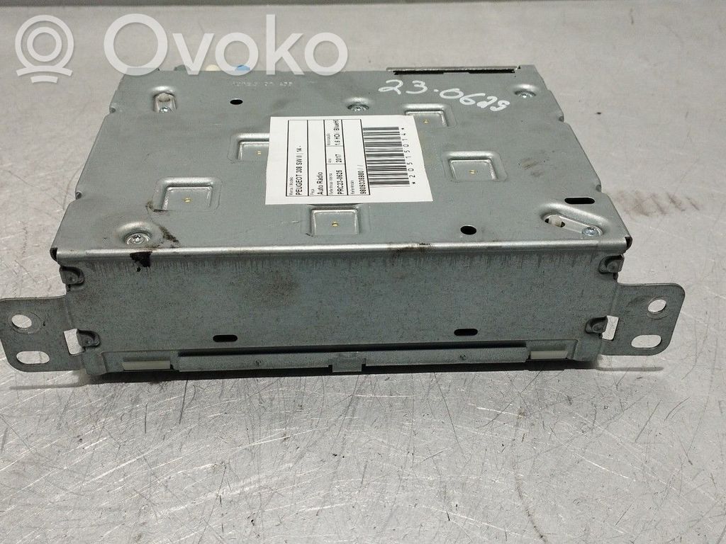 Radio / CD-Player / DVD-Player / Navigation   9809335980