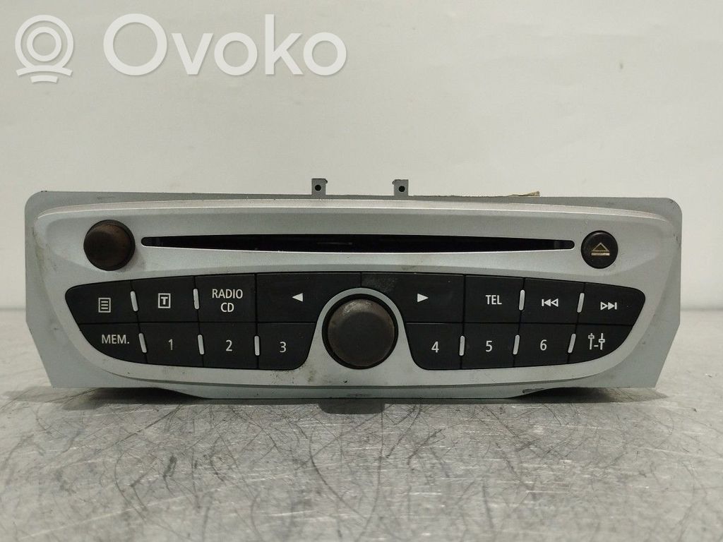 Panel / Radioodtwarzacz CD/DVD/GPS   281159389RT