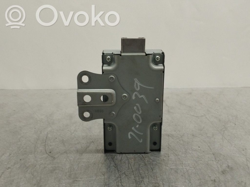 Toyota Avensis T270 Unitate/modul de comandă închidere centralizată 