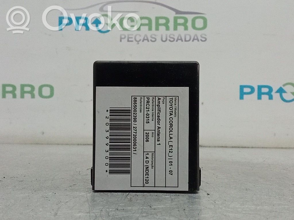 Toyota Corolla Verso E121 Pystyantennivahvistin 