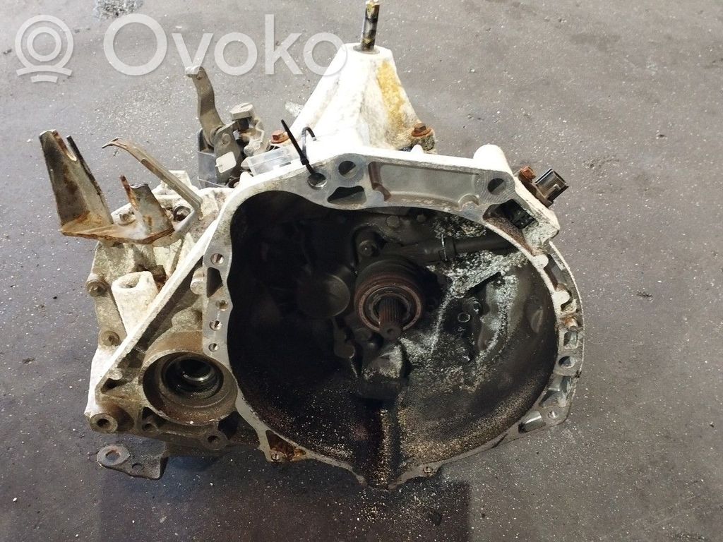Nissan Micra Boîte de vitesses manuelle à 5 vitesses