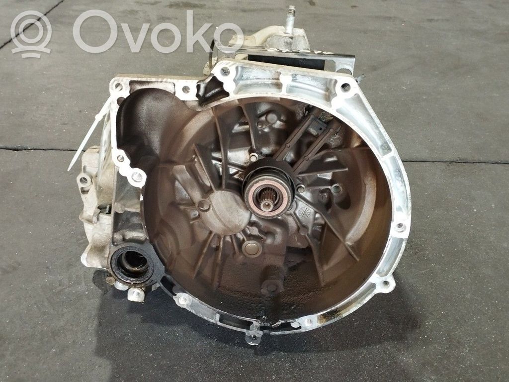 5 Gang Schaltgetriebe   AA6R7002BBA