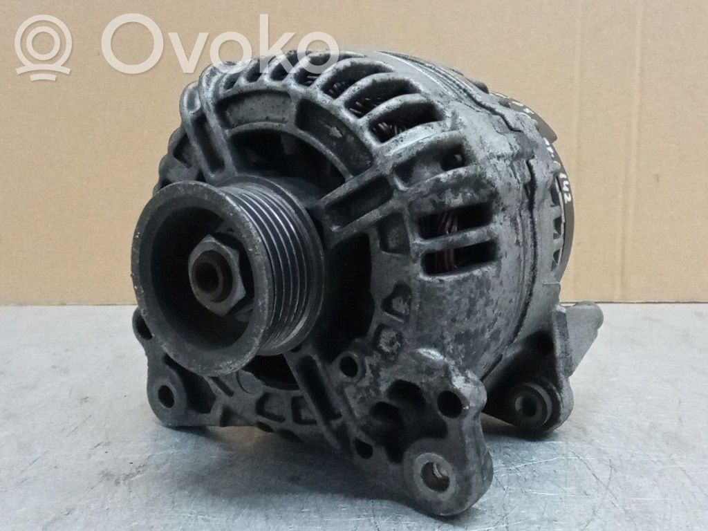 Audi A5 8T 8F Generatore/alternatore