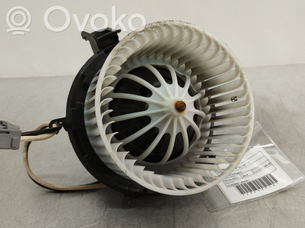 Opel Astra J Ventilator aerotermă 
