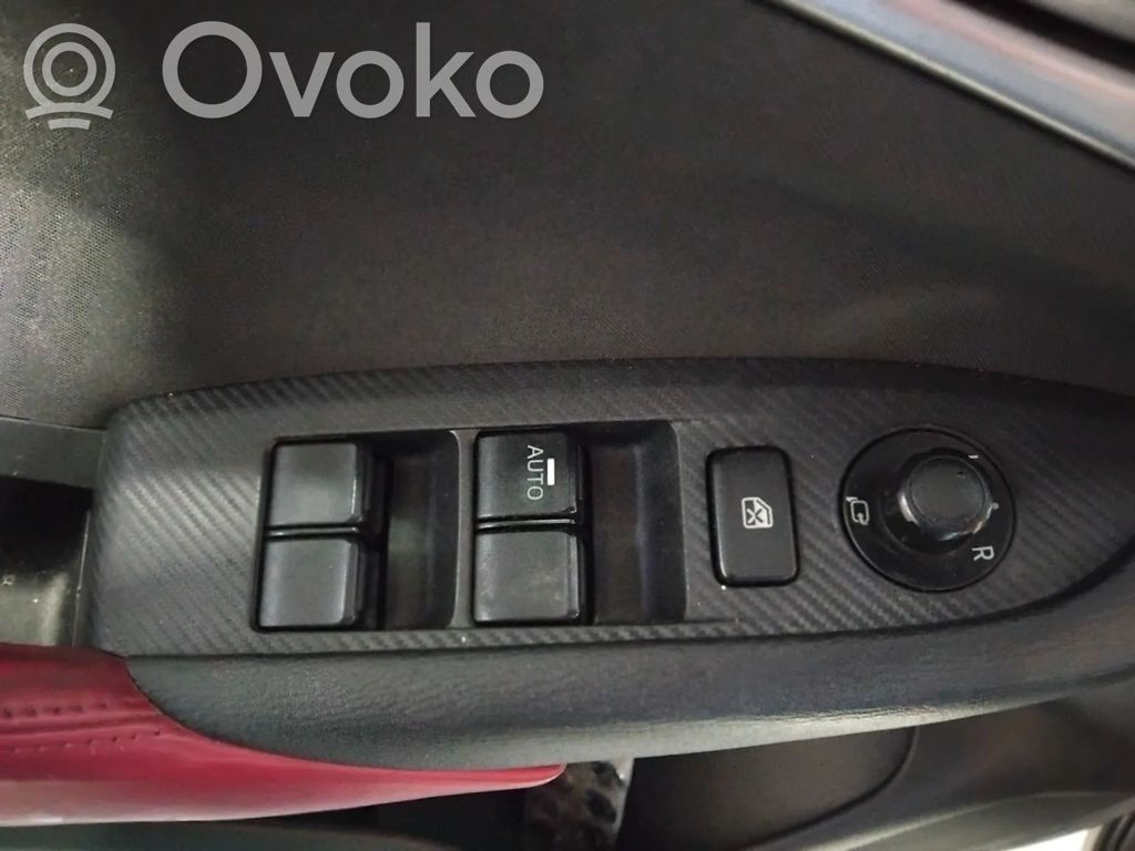 Mazda CX-3 Interruptor del elevalunas eléctrico