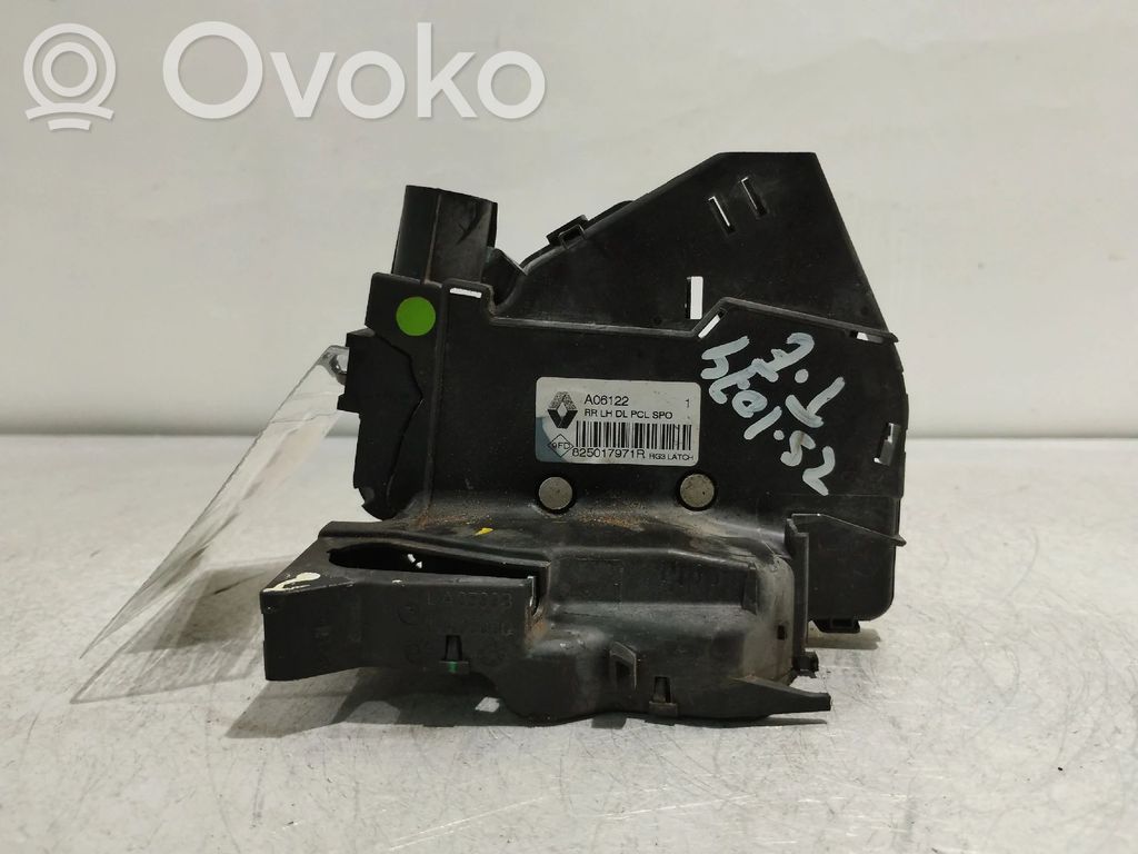 Serrure de porte arrière   825017971R