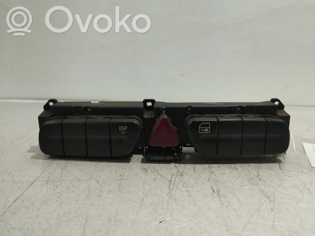Botón interruptor de luz de peligro   2038217058