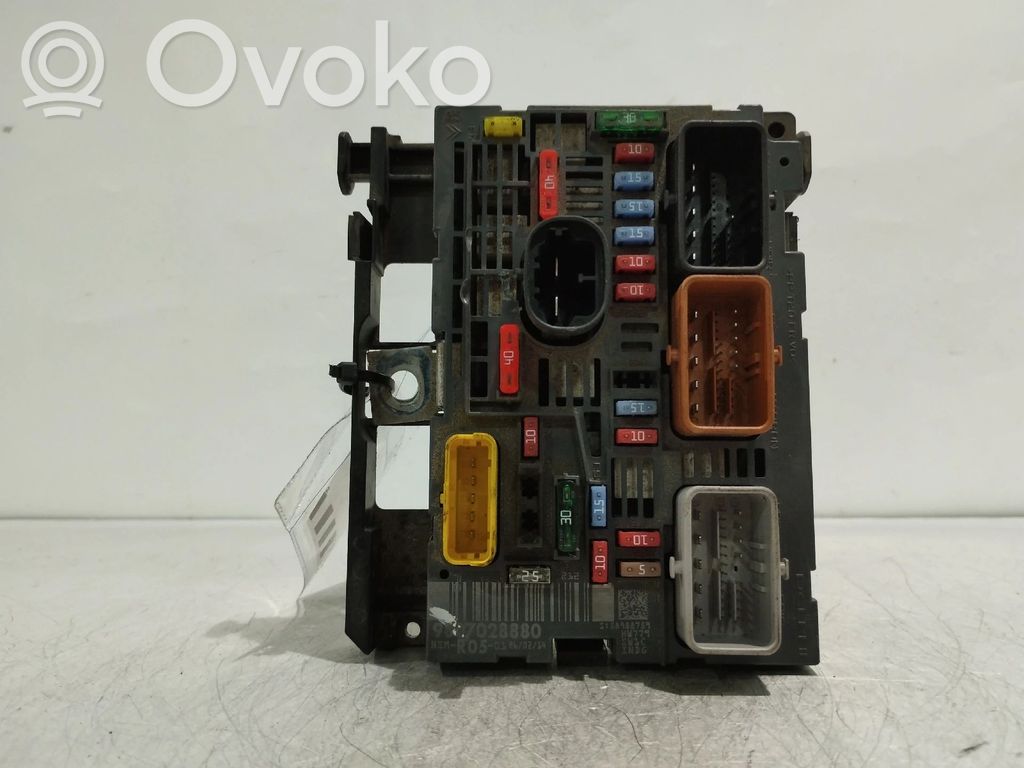 Unidad de control SAM   9807028880,R0501