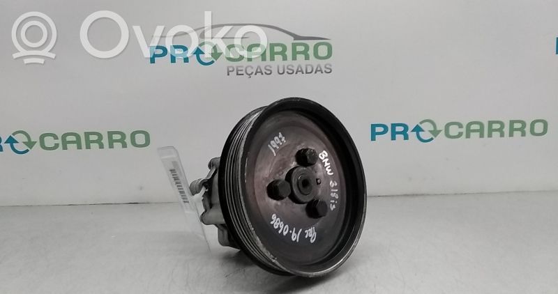 BMW 3 E36 Power steering pump 