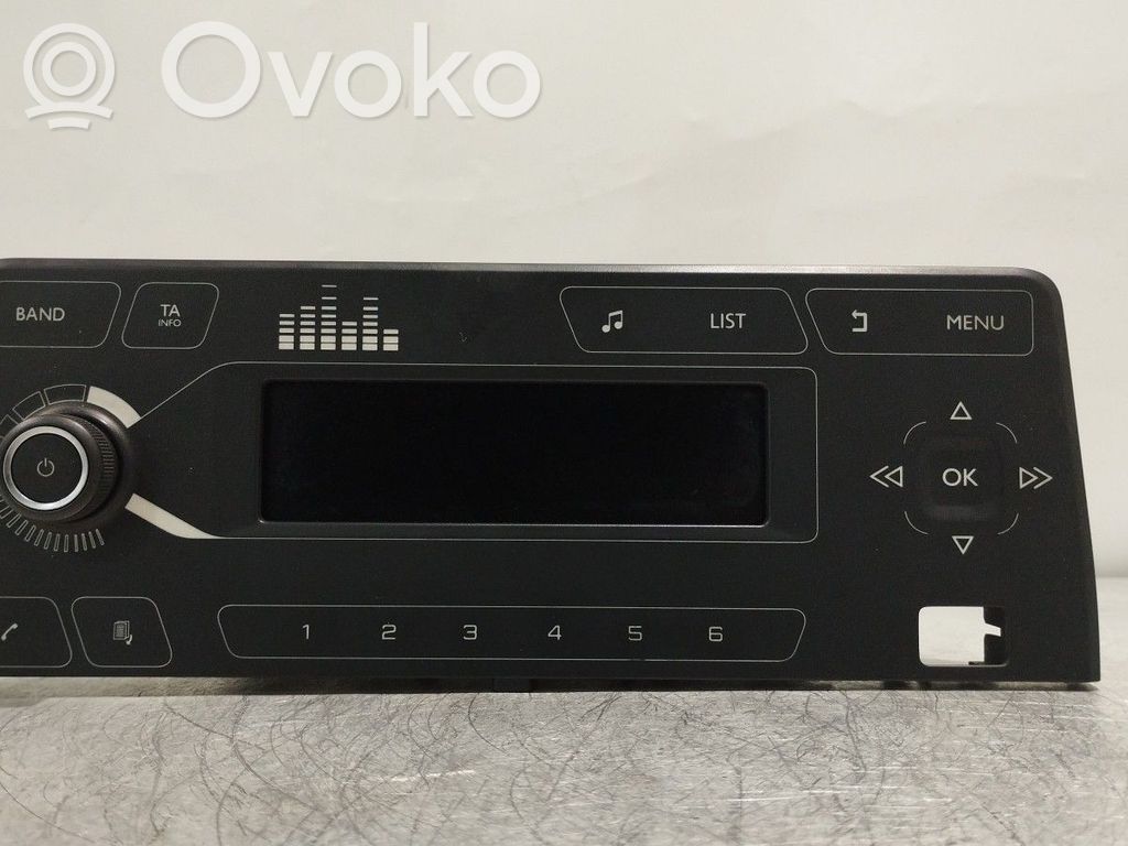 Fiat Doblo III Mascherina unità principale autoradio/GPS 