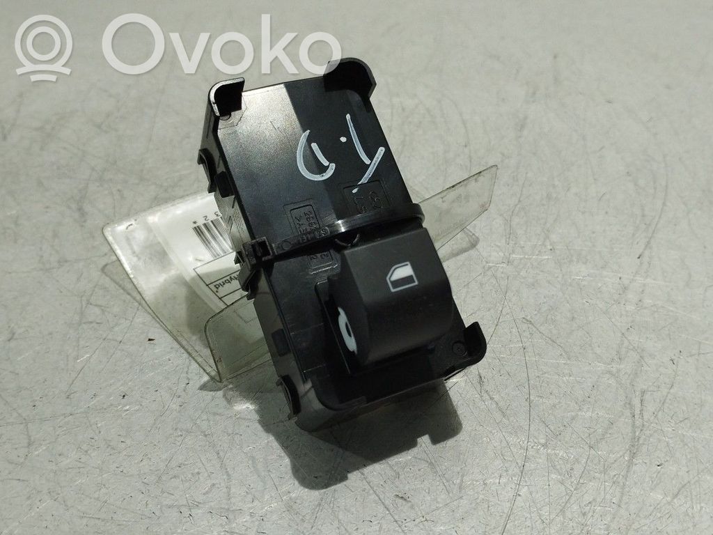 Przyciski szyb   93581BE000NNB
