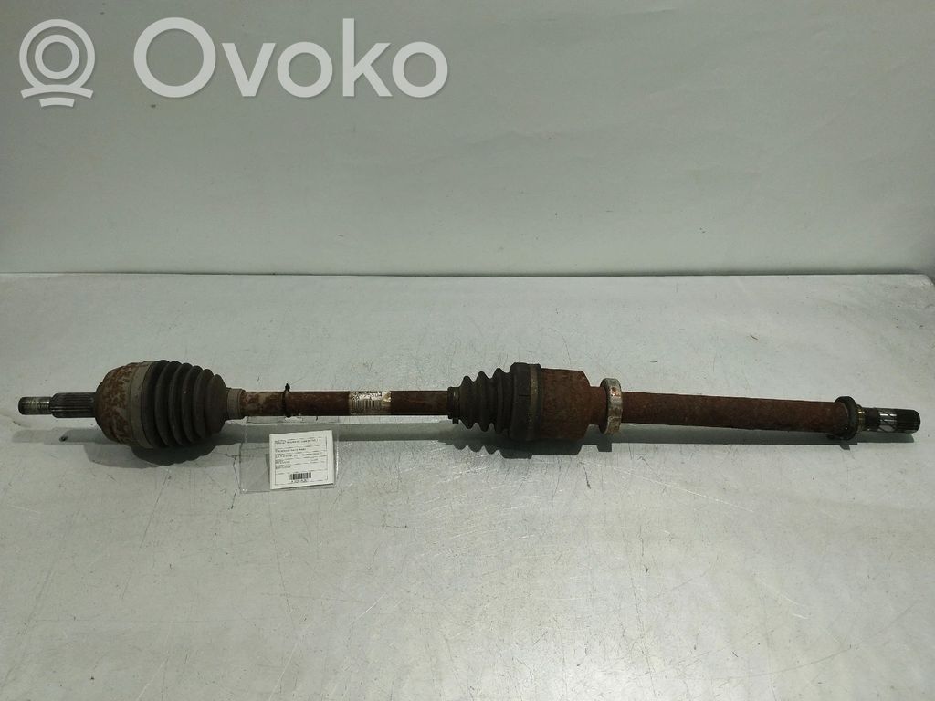 Etuvetoakseli   8200725504