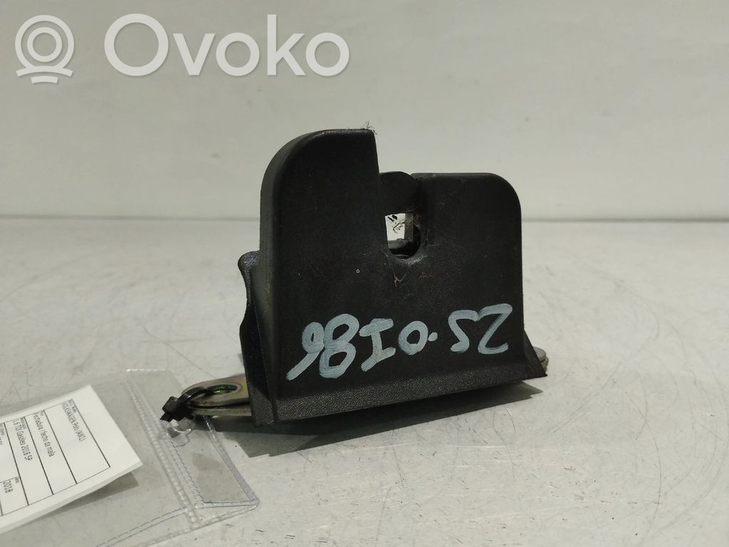 Volkswagen Polo VI Serrure de hayon 