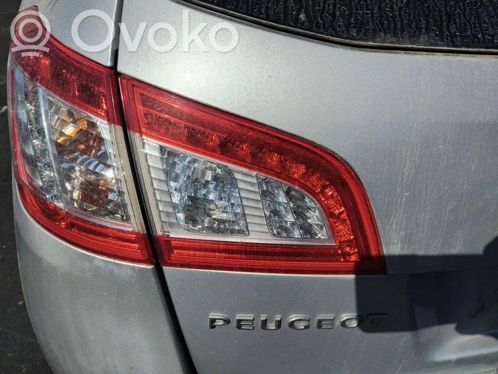 Peugeot 508 Feux arrière sur hayon 