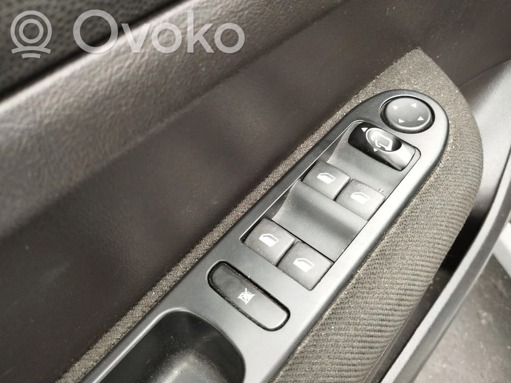 Peugeot 307 Schalter el. Fensterheber 