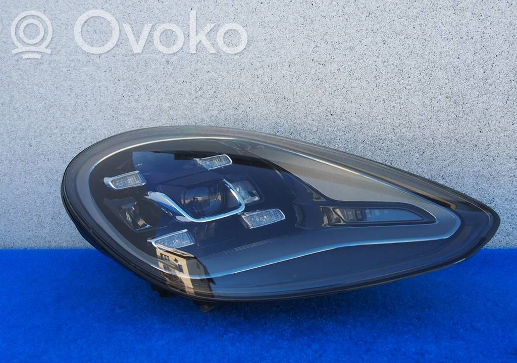 Porsche Panamera (971) Lampa przednia 