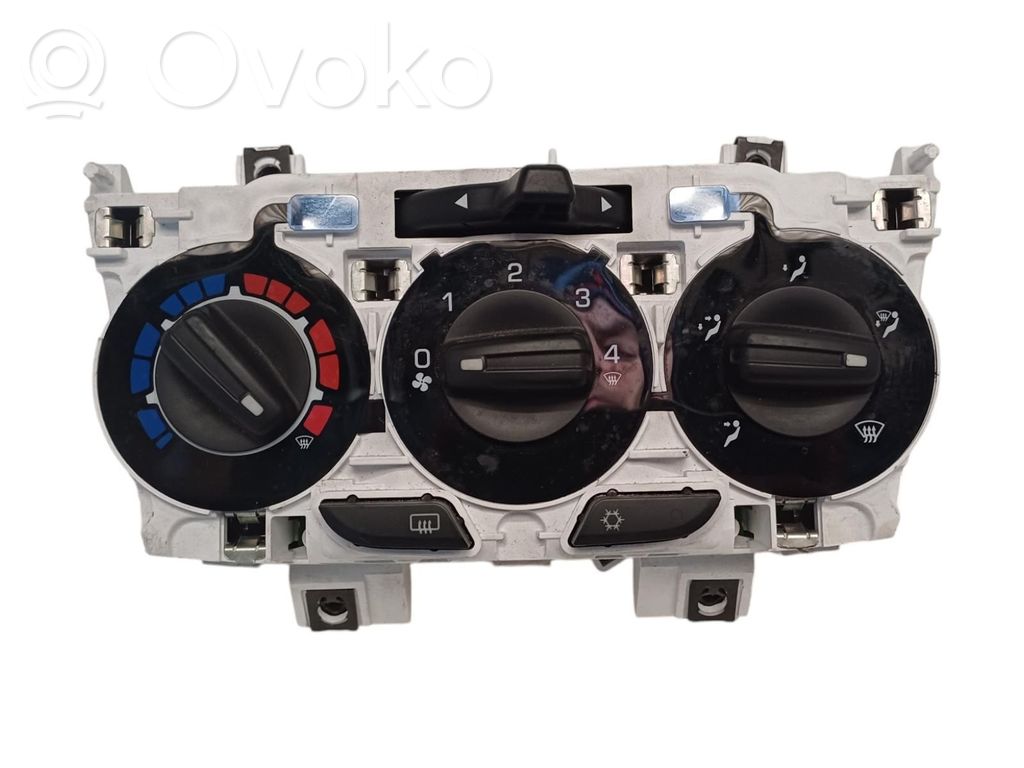 Lancia Ypsilon Boutons / interrupteurs volant 