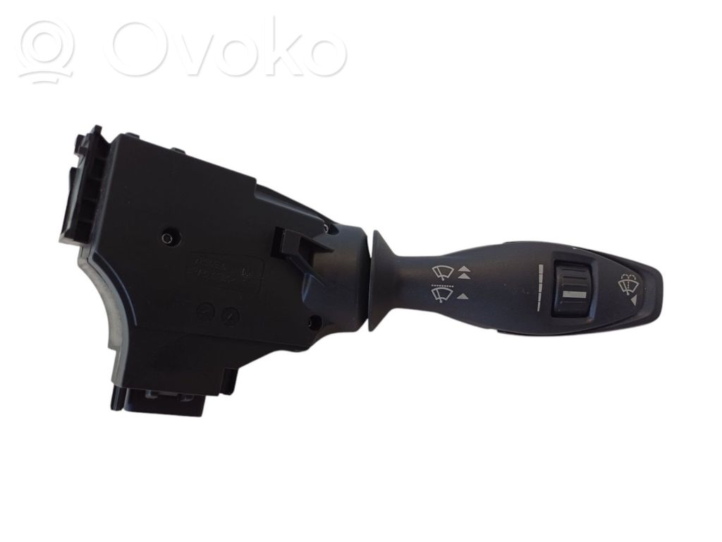 Ford Fiesta Valytuvų rankenėlė 