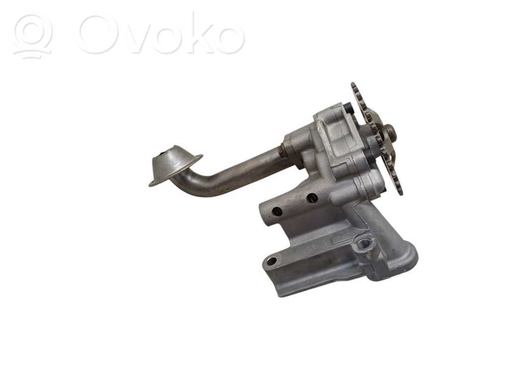 Volkswagen Touran I Oil pump 