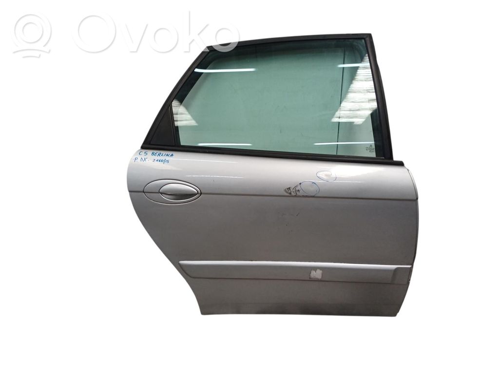 Galinės durys   9008F4,9008F4