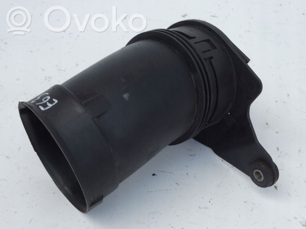 Air intake duct part   7521019