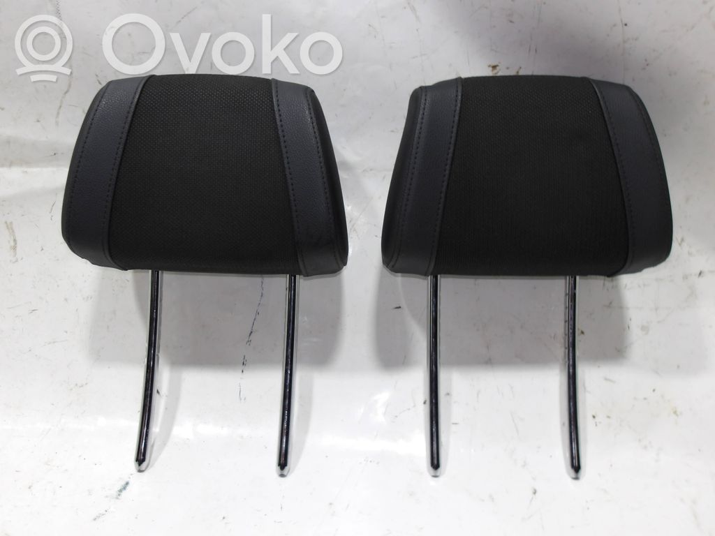 BMW 1 E82 E88 Front seat headrest 