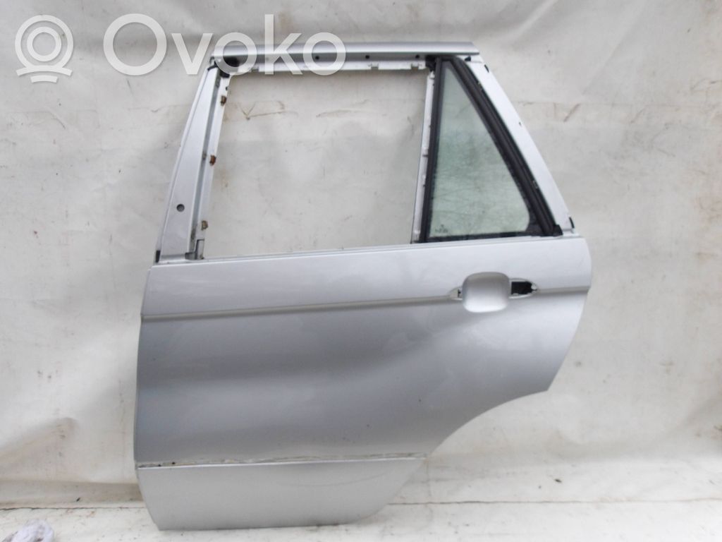 Aizmugurējās durvis   X5E53