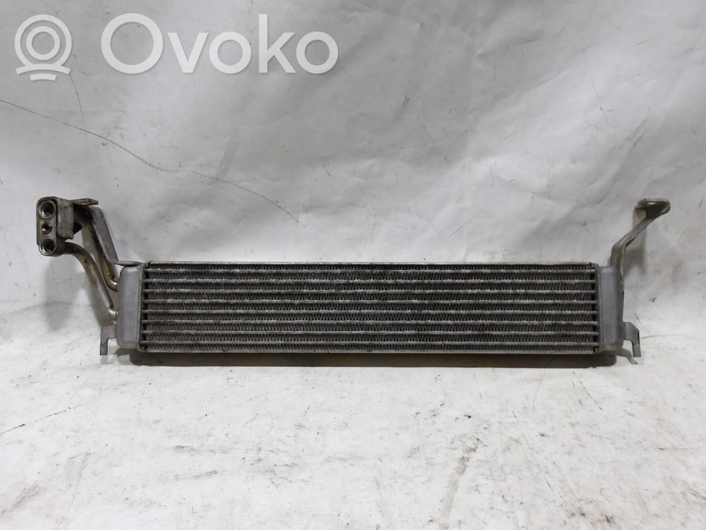 BMW X5 E53 Moottoriöljyn jäähdytinlaite 