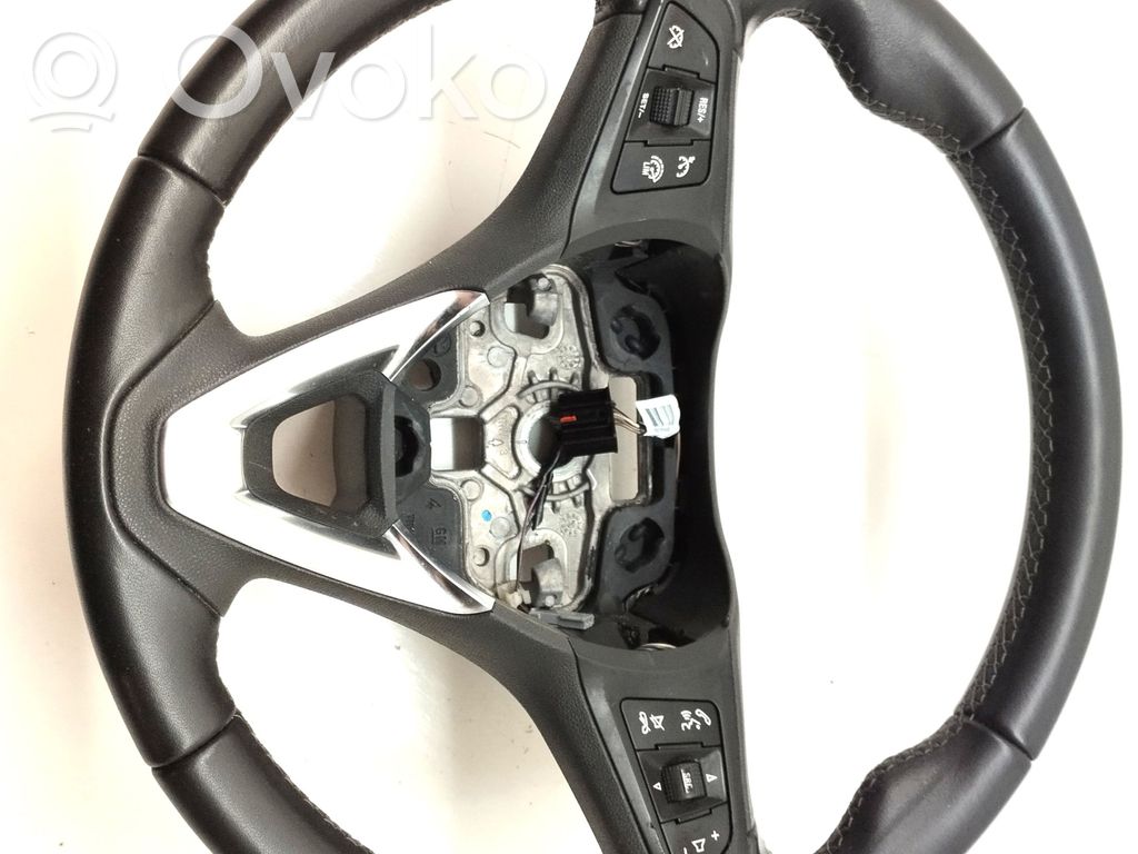 Opel Corsa E Steering wheel 