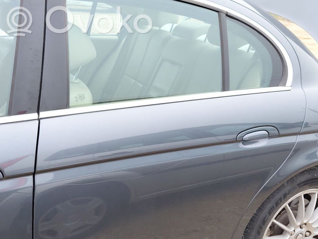Rear door