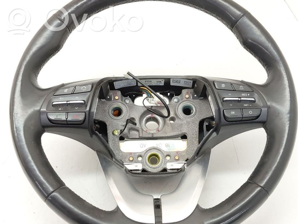 Hyundai i30 Ohjauspyörä 