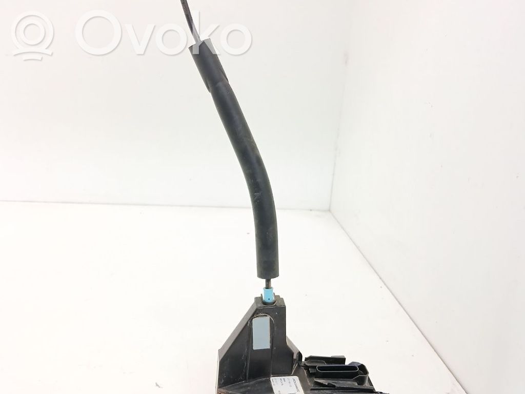 Aizmugurē slēdzene   J9C324995CC