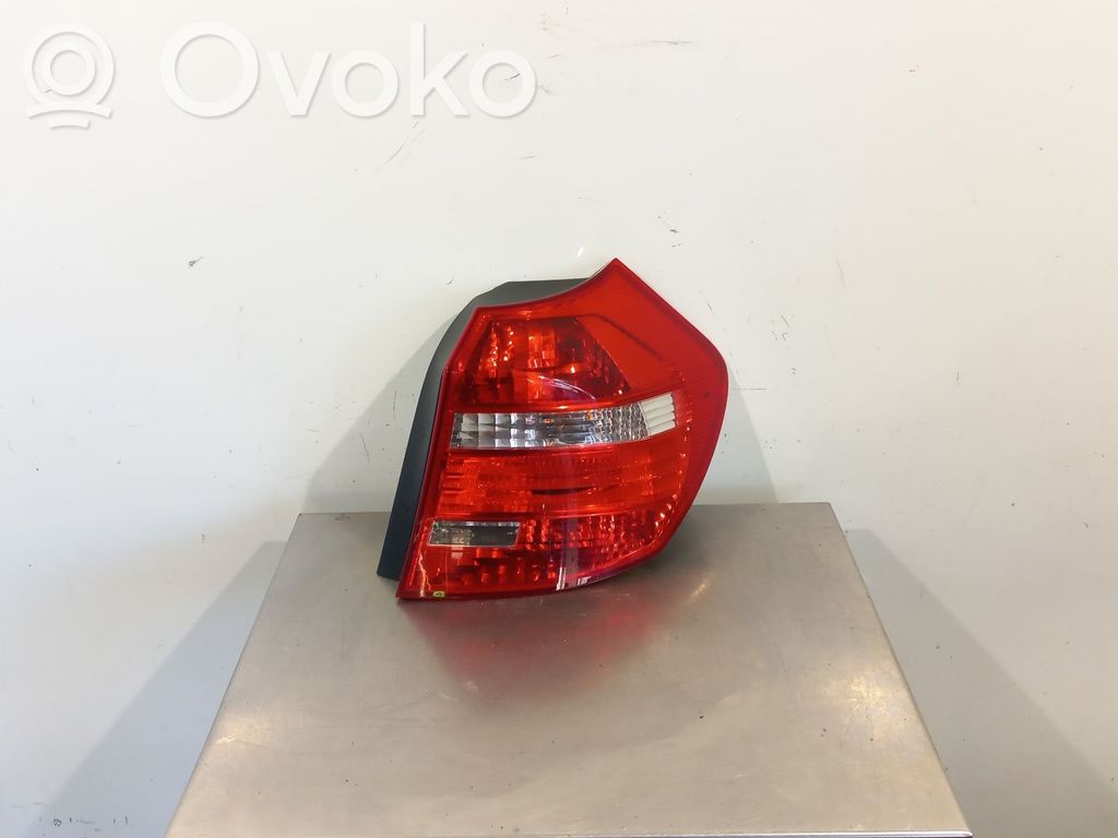 Rear/tail lights   716485606