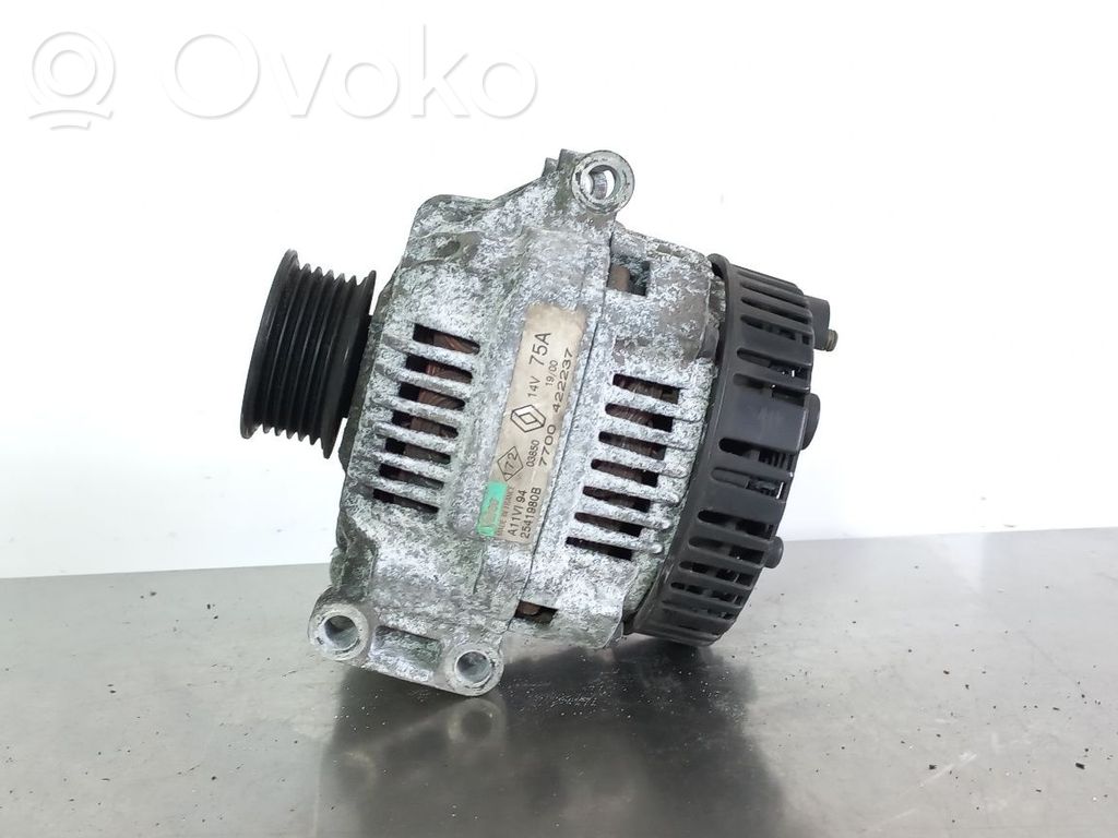 Renault Clio II Ģenerators 