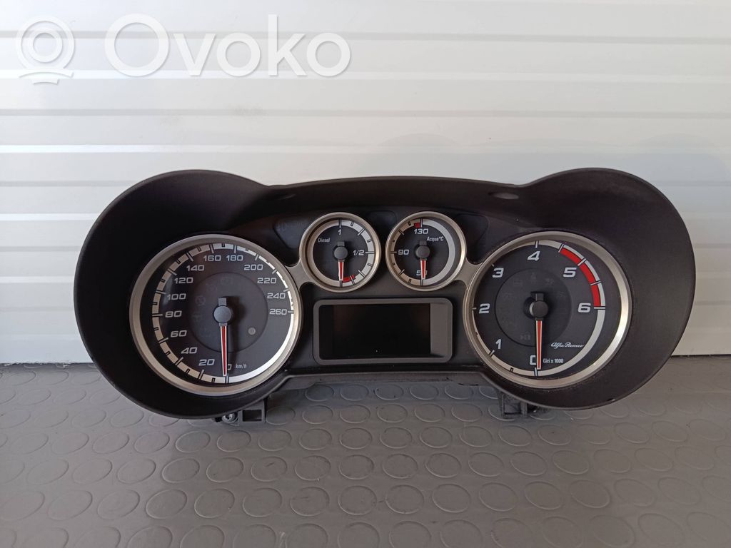 Alfa Romeo Mito Velocímetro (tablero de instrumentos) 