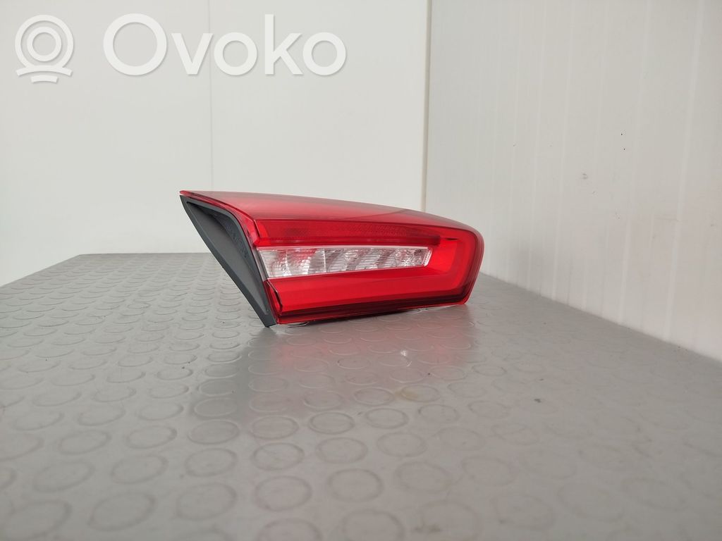 Ford Focus Tailgate rear/tail lights 