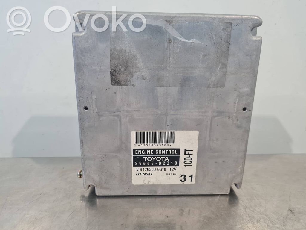 Unidad de control/módulo del motor   8966602310
